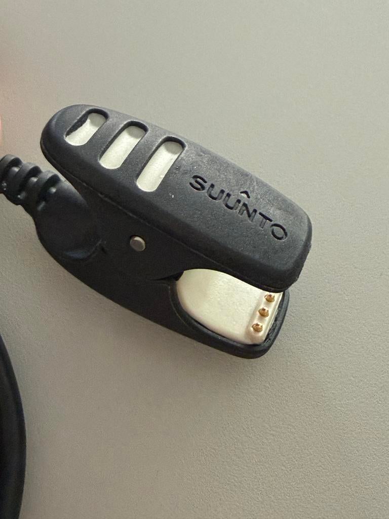Suunto USB Oplaadkabel / Datakabel - Clip Model, Ophalen, Zo goed als nieuw, Overige merken