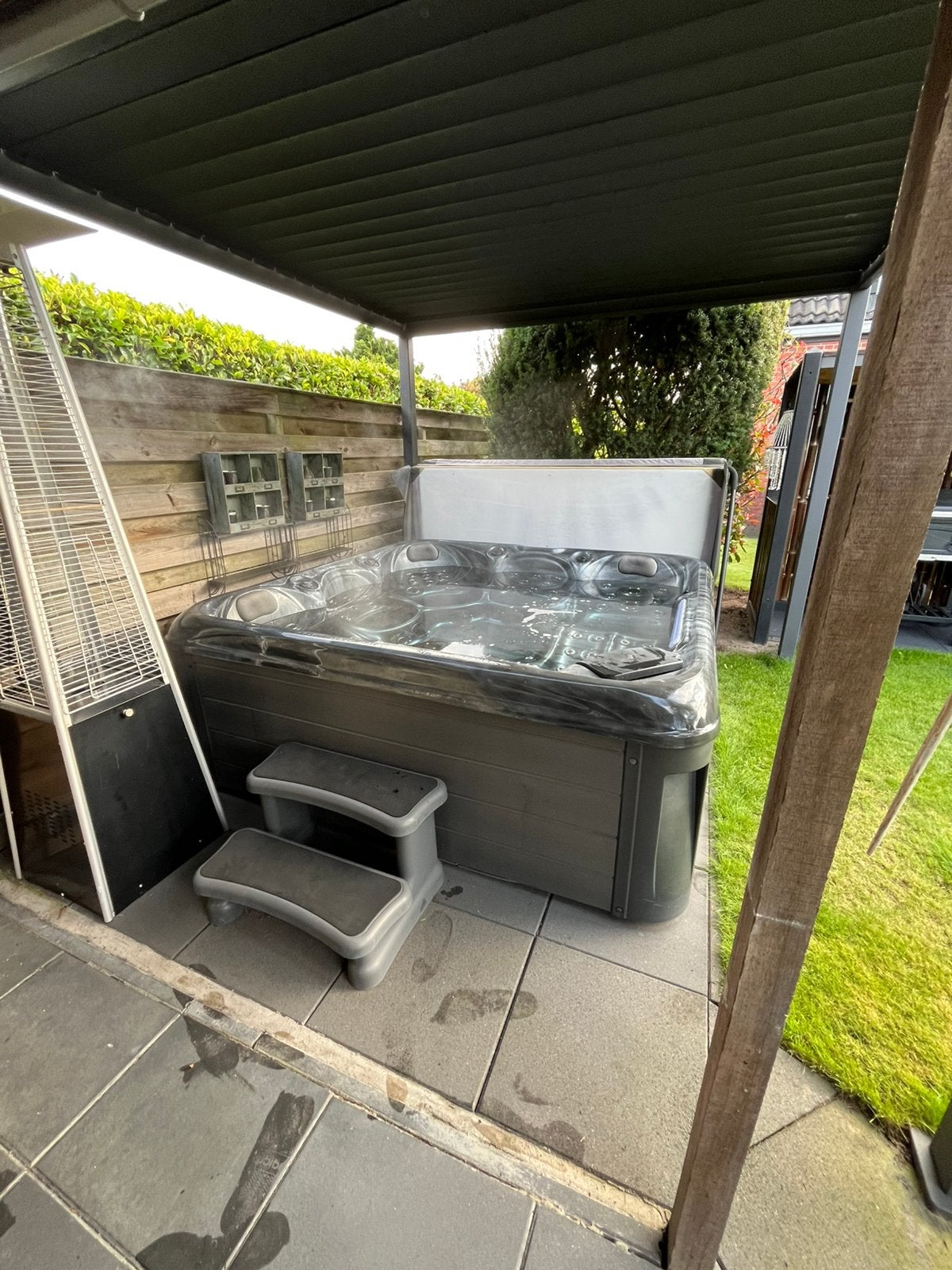 Jacuzzi Spa Vision Black, Ophalen, Zo goed als nieuw, Filter, Vast
