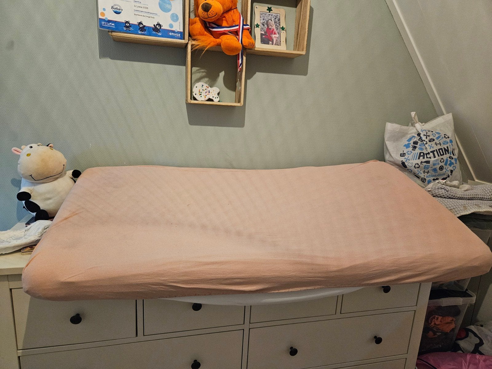 Matras met Hema Hoeslaken 70x150 Roze, Ophalen, Meisje, Zo goed als nieuw, Wit