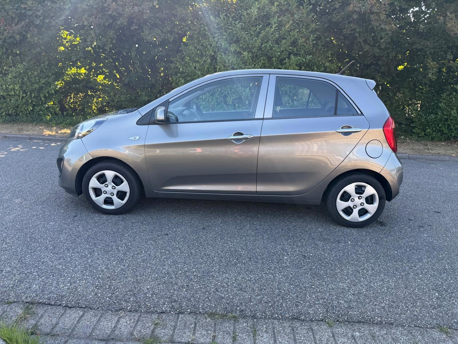Kia Picanto 1.0 CVVT Comfort Pack 1e Eigenaar*Airco*Dealer o, Voorwielaandrijving, Gebruikt, 400 kg, Handgeschakeld