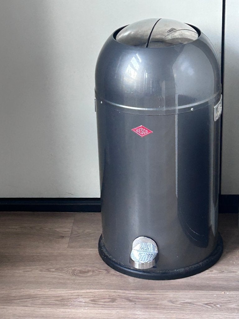 Prullenbak Wesco, Ophalen, 50 – 75, Met pedaal, 40 liter of meer