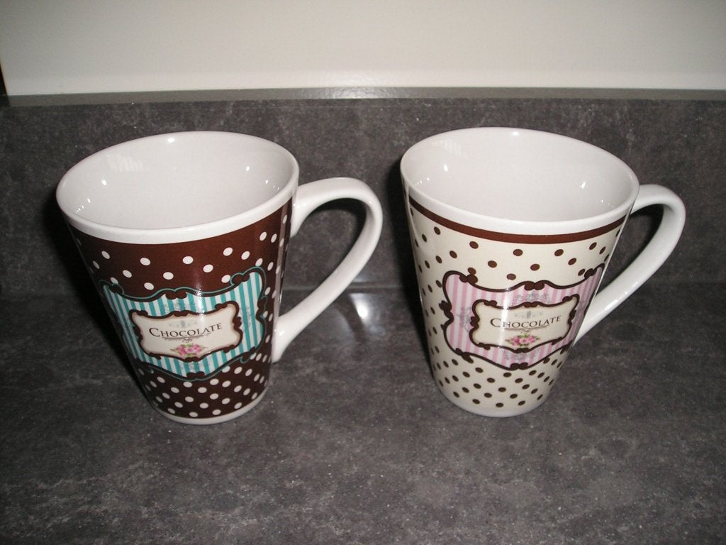 2 chocolademelk mokken, Ophalen, Zo goed als nieuw, Overige stijlen, Kop(pen) en/of Schotel(s)