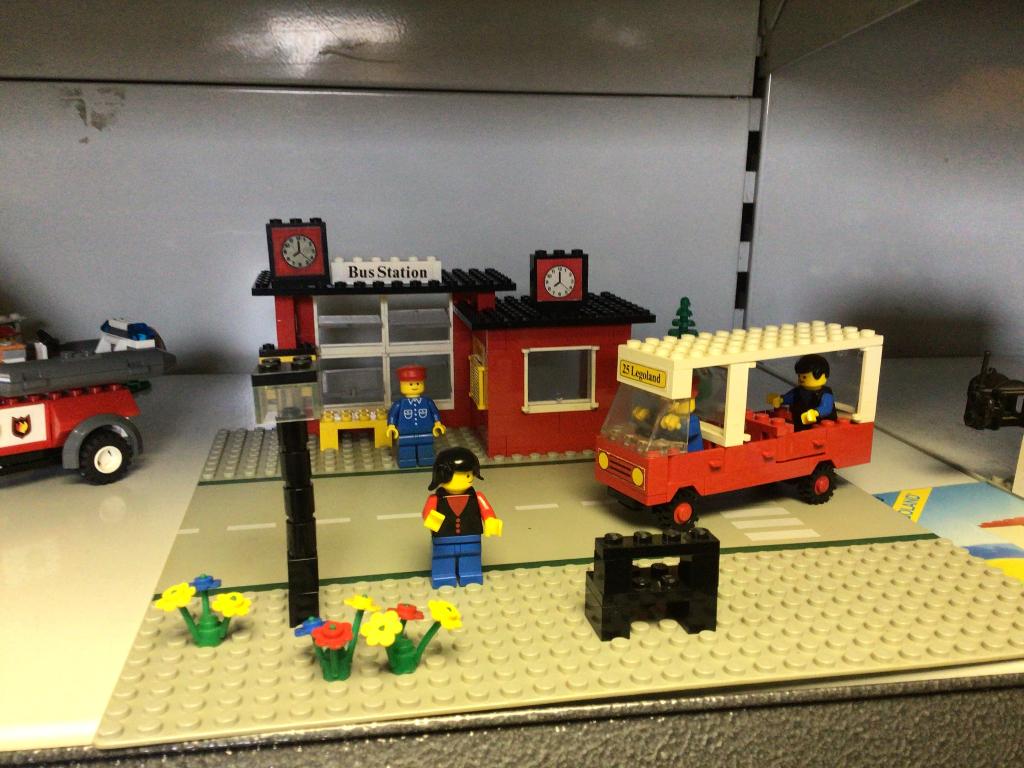 lego 379 busstation, Kinderen en Baby's, Speelgoed | Duplo en Lego, Ophalen of Verzenden