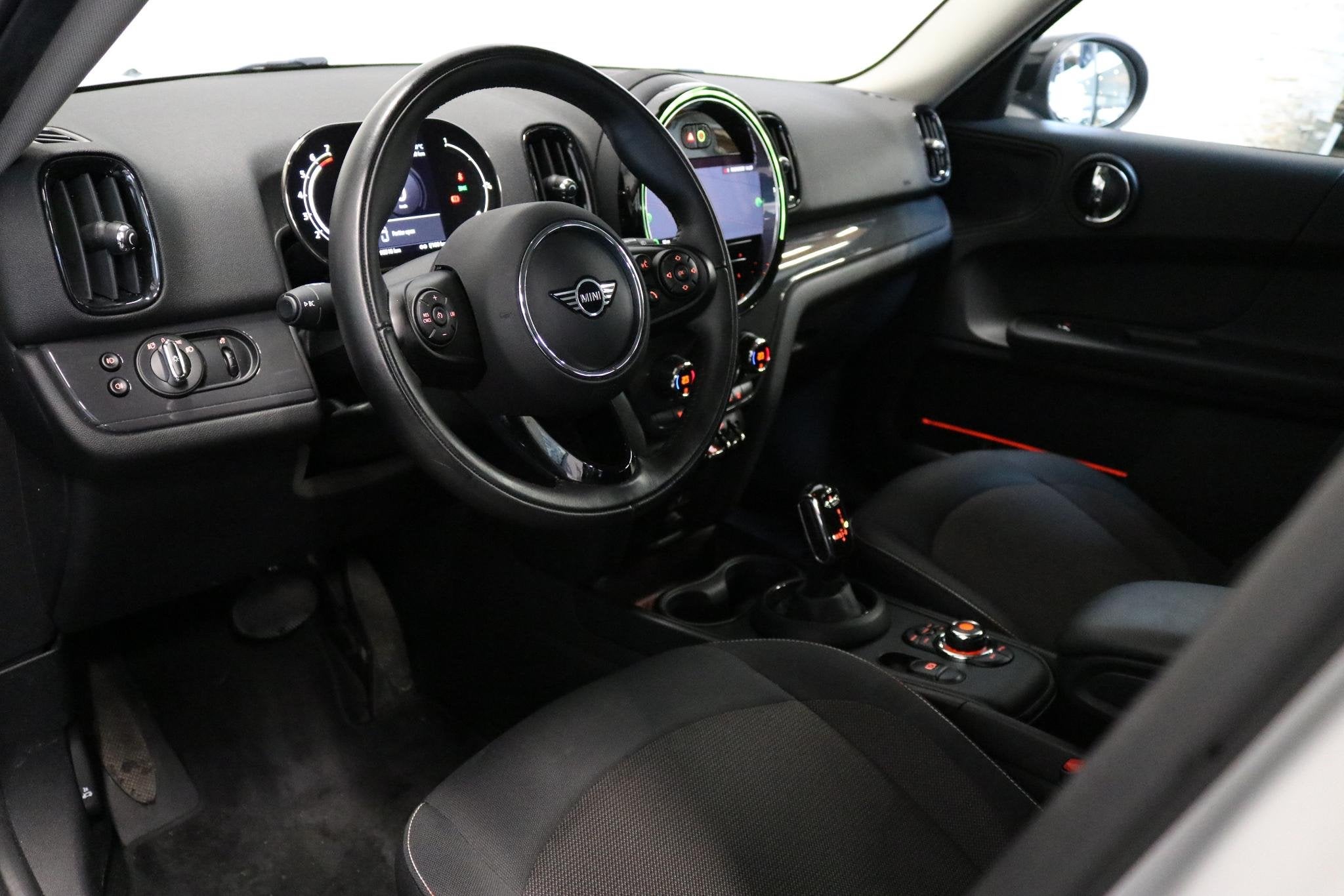 MINI Countryman 1.5 Cooper Business Edition | CarPlay | PDC, Auto's, Mini, Gebruikt, Countryman, Parkeersensor, Wit