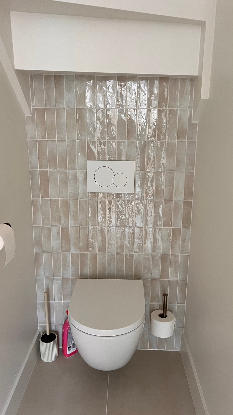 4,5m2 (9 doosjes) wandtegel keramiek 15x5cm beige glans, Huis en Inrichting, Ophalen, Zo goed als nieuw