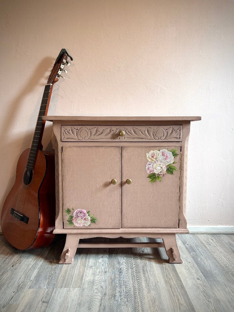 Nachtkastje | Gerestyled, oudroze met bloementransfer, Ophalen, 1 of 2 laden, 50 tot 100 cm, Zo goed als nieuw
