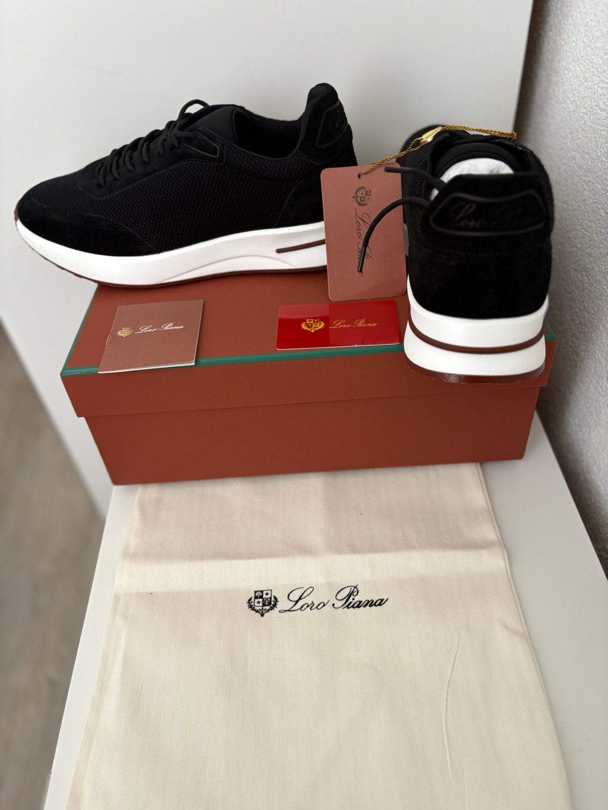 Loro Piana Sneakers, Ophalen of Verzenden, Zo goed als nieuw, Zwart, Sneakers of Gympen