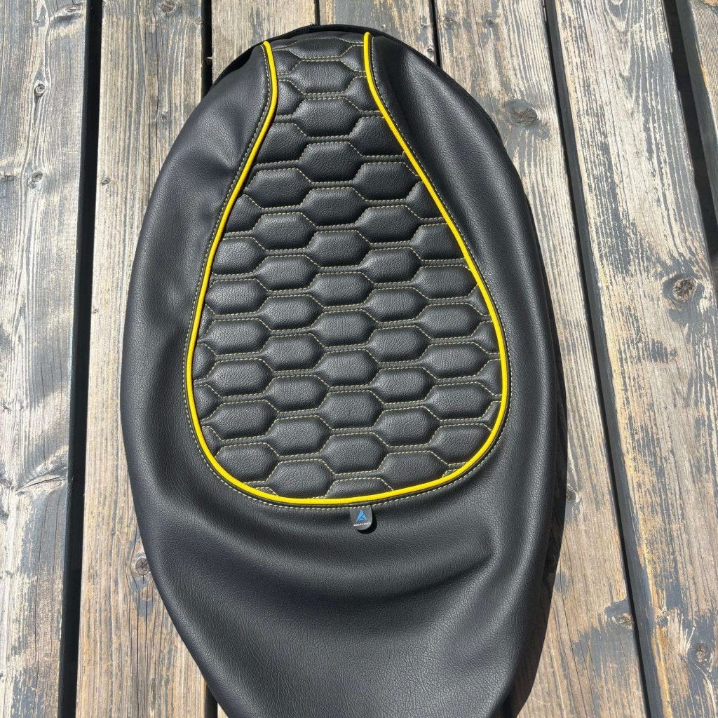 Zadelhoes / buddydek Piaggio Zip audi rs geel custom NIEUW, Info@jynkx.com, Nieuw, Ophalen of Verzenden, Piazza 99