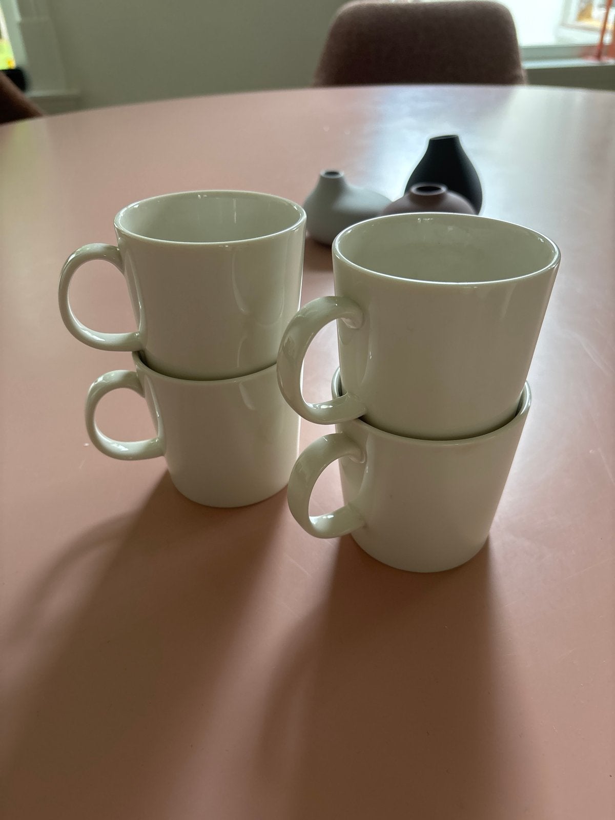 Iittala Teema mok 0,3L wit - 4 stuks, Ophalen of Verzenden, Zo goed als nieuw, Effen, Kop(pen) en/of Schotel(s)