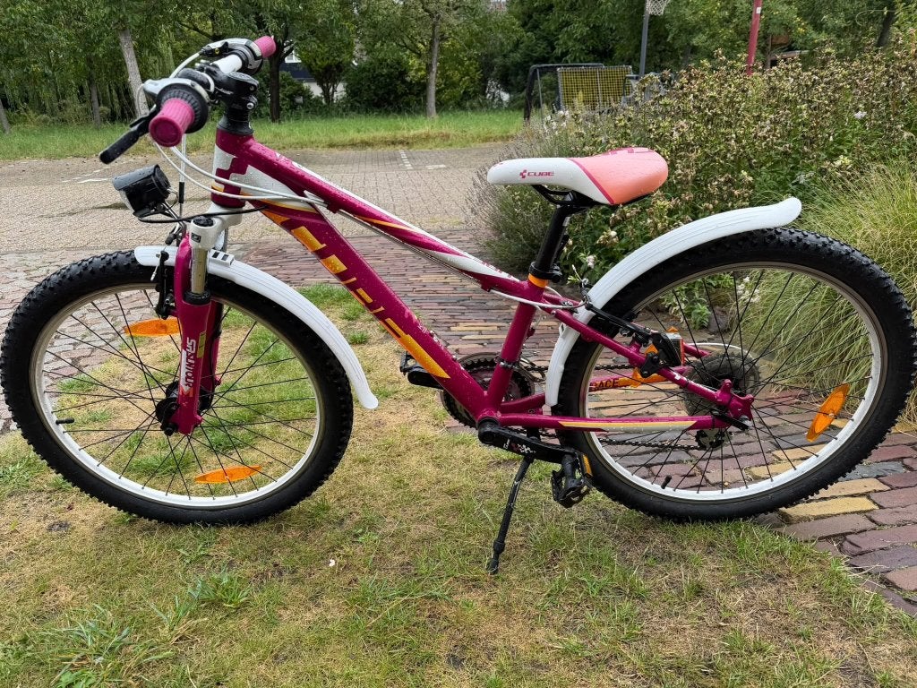 Cube RACE 240 Kinderfiets - Zo goed als nieuw, Ophalen, Zo goed als nieuw, Velgrem, 20 inch of meer