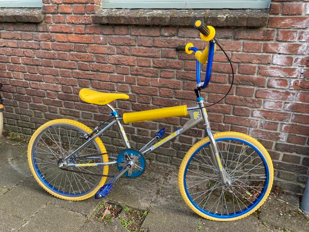 Oldschool Chrome BMX – jaren ’80 – geel/blauw – gave staat, Fietsen en Brommers, Fietsen | Crossfietsen en BMX, Ophalen, Zo goed als nieuw