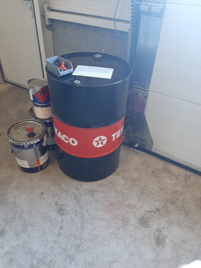 Olievaten regenton vuurkorf, Ophalen