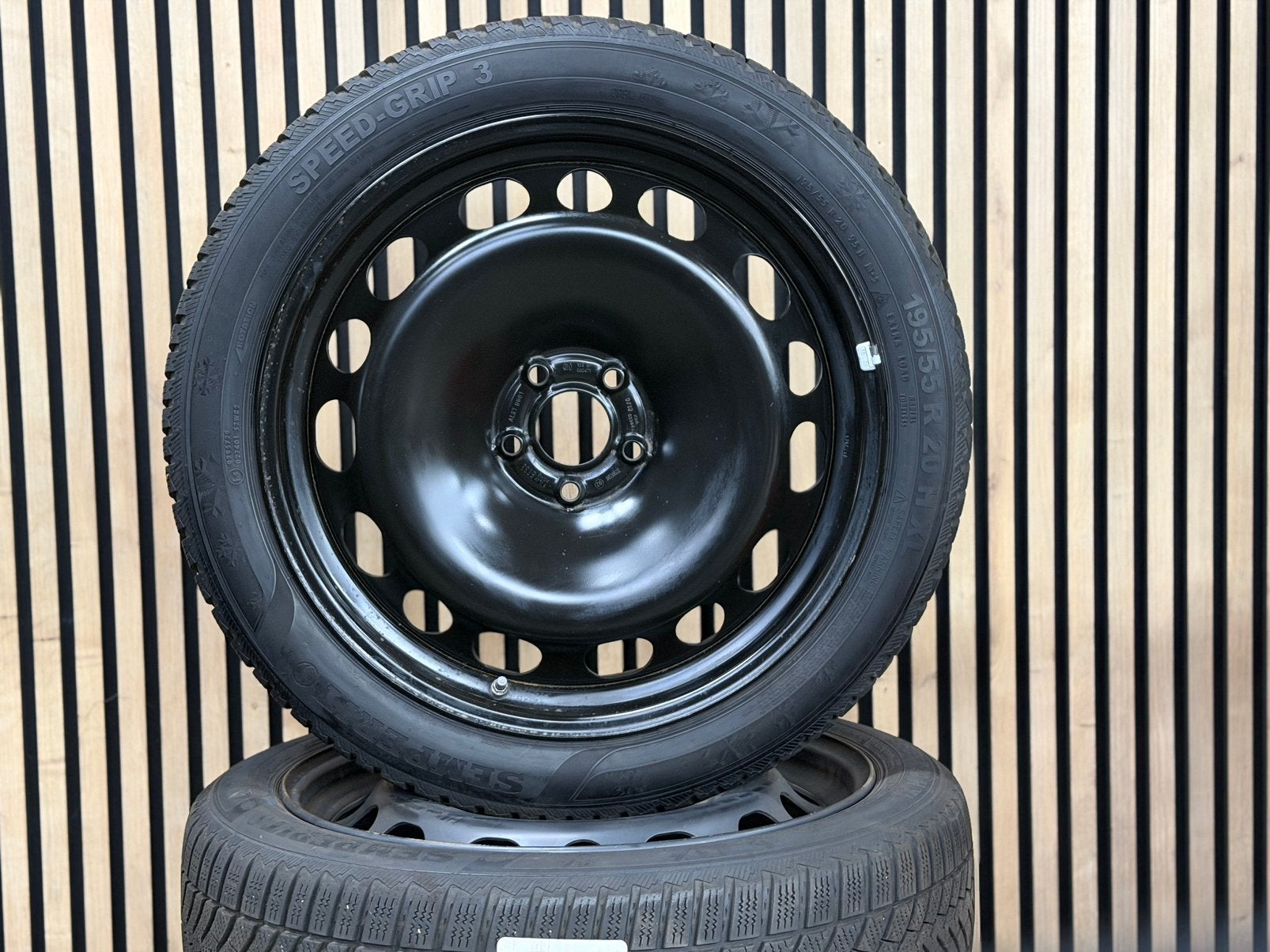 Winterset Renault Scenic 20 inch , semperit 6mm €399,-, Ophalen, Banden en Velgen, Winterbanden, 195 mm