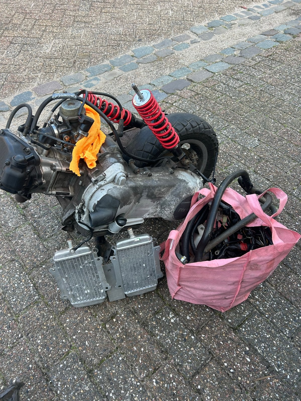 Piaggio 180cc 4-takt motorblok met toebehoren, Ophalen, Gebruikt, Blok, Piaggio