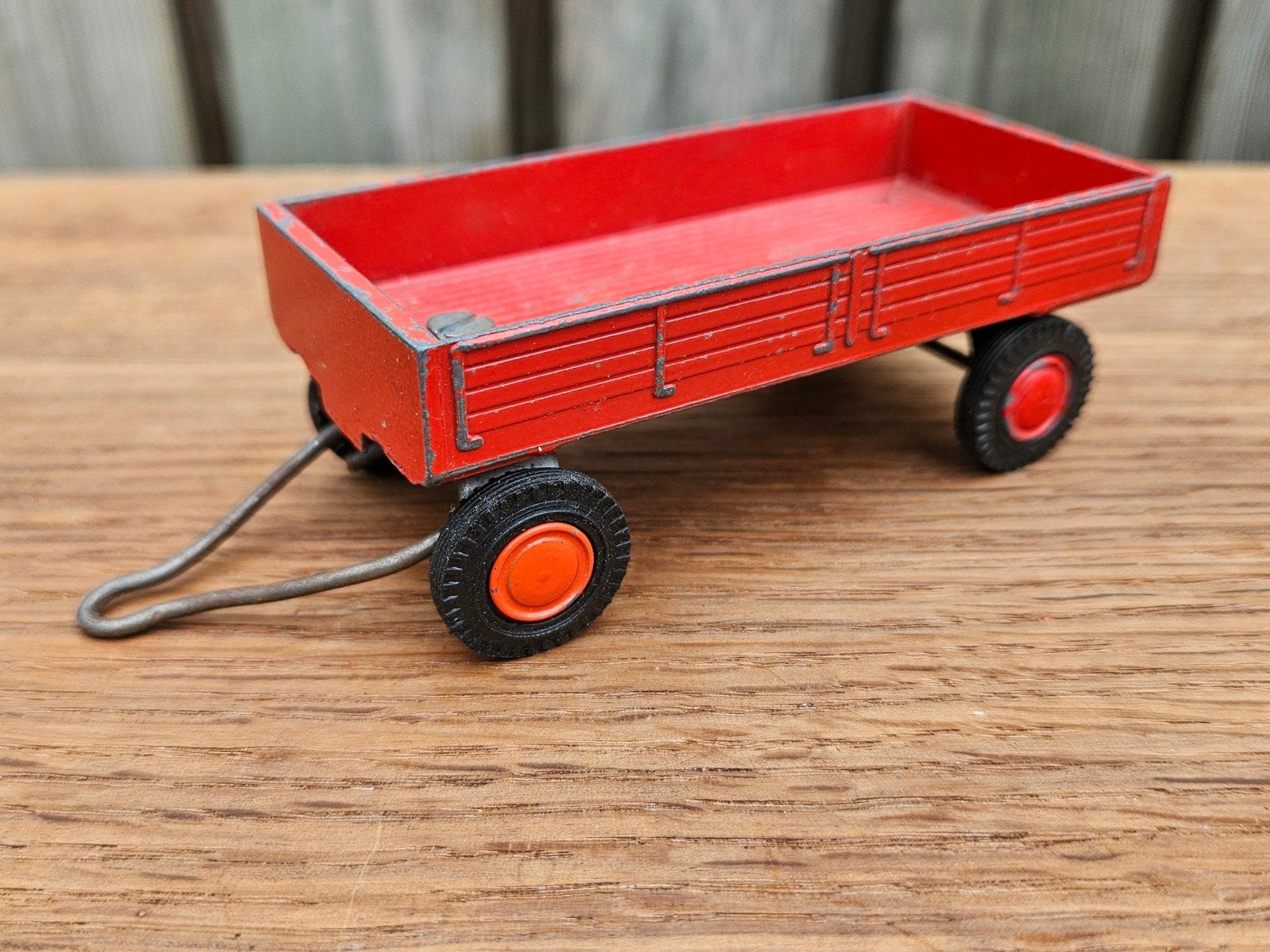 Lion Car Kleine Open Aanhanger Oranje 1:50, Ophalen of Verzenden, Gebruikt, Bus of Vrachtwagen, Lion Toys
