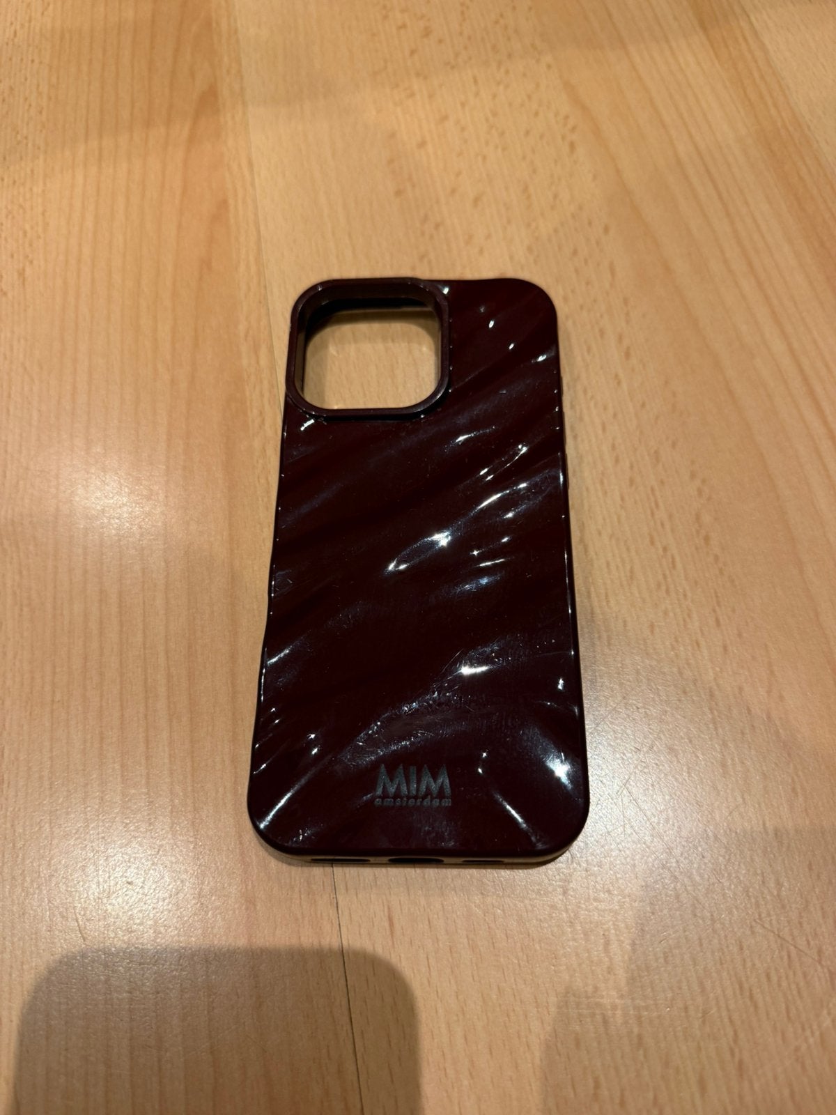 Iphone 16 pro max hoesje MIM Amsterdam, Ophalen of Verzenden, Zo goed als nieuw, IPhone 16 Pro Max, Rood
