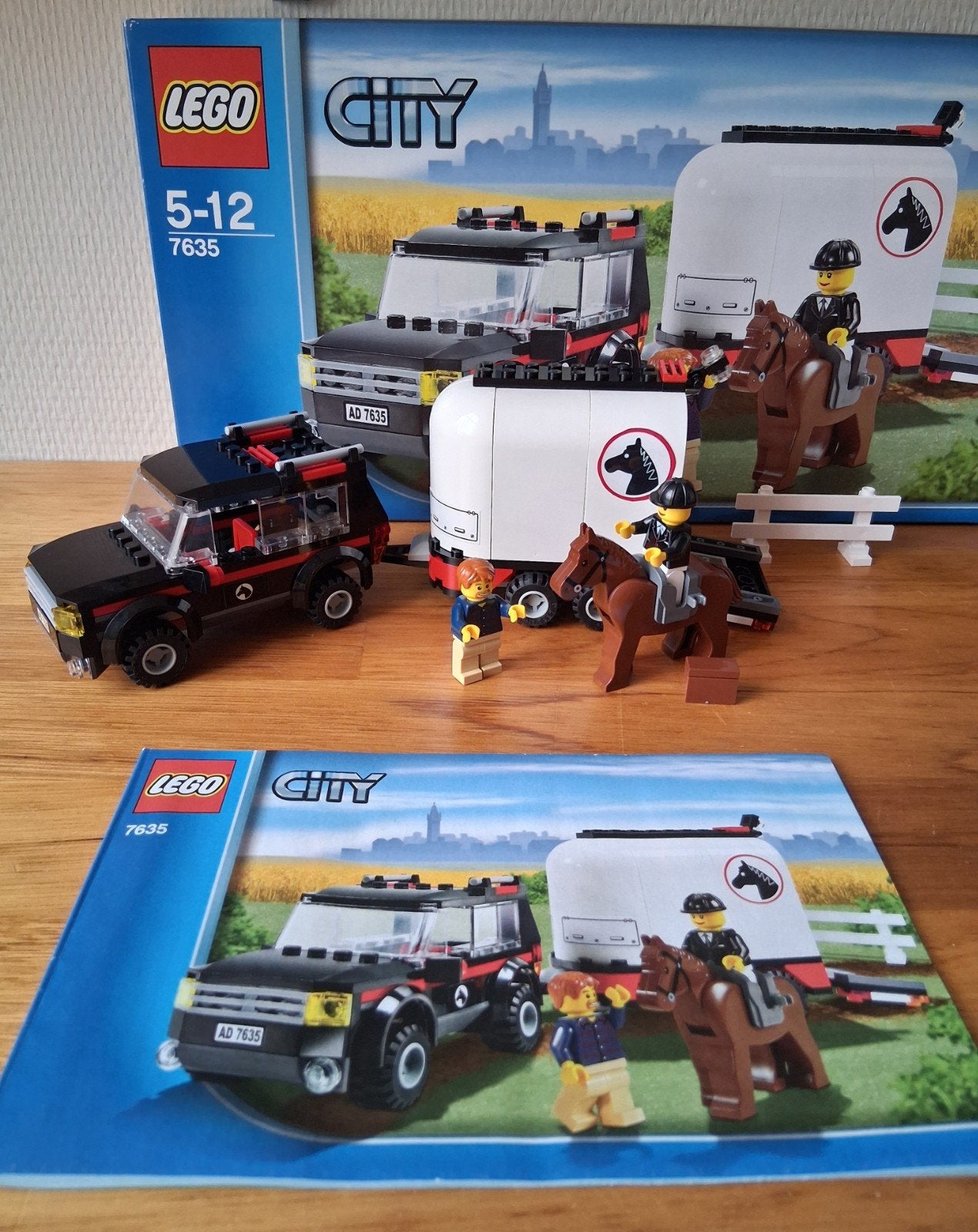 lego city jeep met paardentrailer 7635 complete set + doos, City, Lego, Ophalen of Verzenden, Zo goed als nieuw