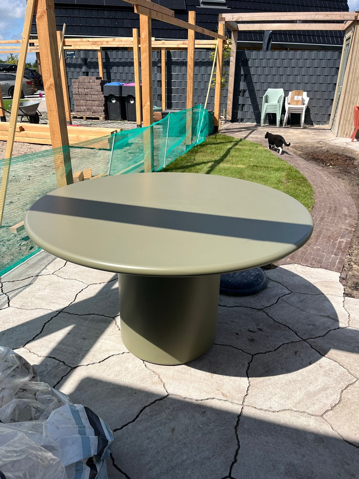 Ronde eettafel Theo-Bert Pot groen hout ø 130 cm, Huis en Inrichting, Ophalen, 100 tot 150 cm, Rond, Zo goed als nieuw