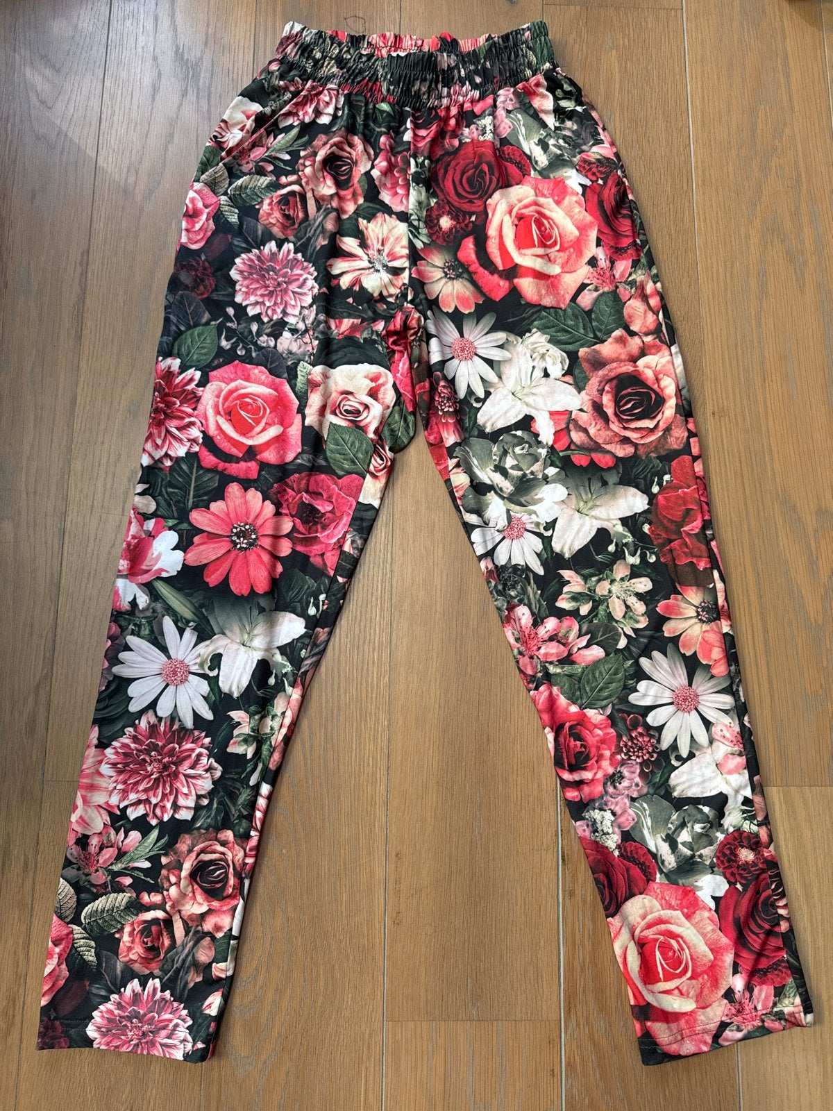 Bloemenprint broek met elastische tailleband, Kleding | Dames, Ophalen of Verzenden, Zo goed als nieuw, Maat 38/40 (M), Meerkleurig