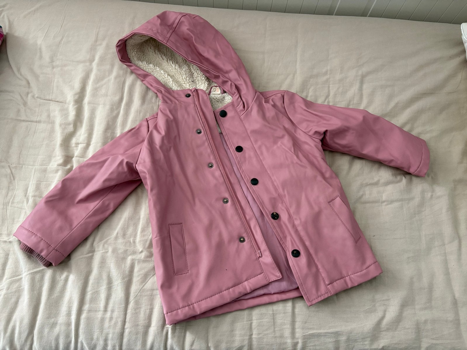 Hema meisjes regenjas oud roze maat 86/92, Ophalen of Verzenden, Zo goed als nieuw, Meisje