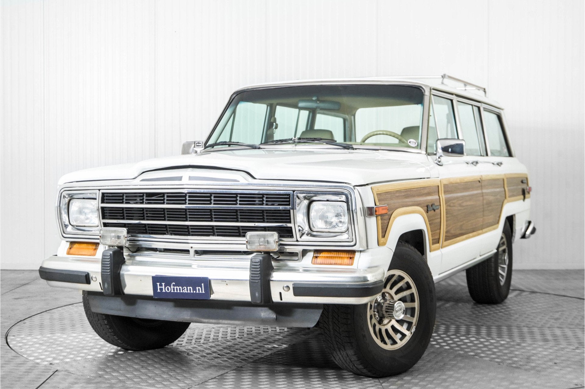 Jeep Wagoneer 5.9 V8 Limited Wagon (bj 1982, automaat), Auto's, Automaat, 1940 kg, Gebruikt, 8 cilinders