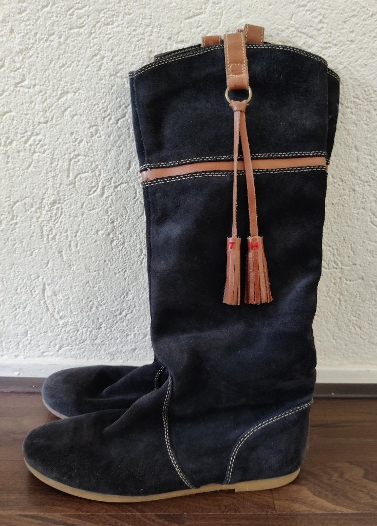 Tommy Hilfiger suède laarzen donkerblauw maat 40, Hoge laarzen, Blauw, Ophalen of Verzenden, Zo goed als nieuw