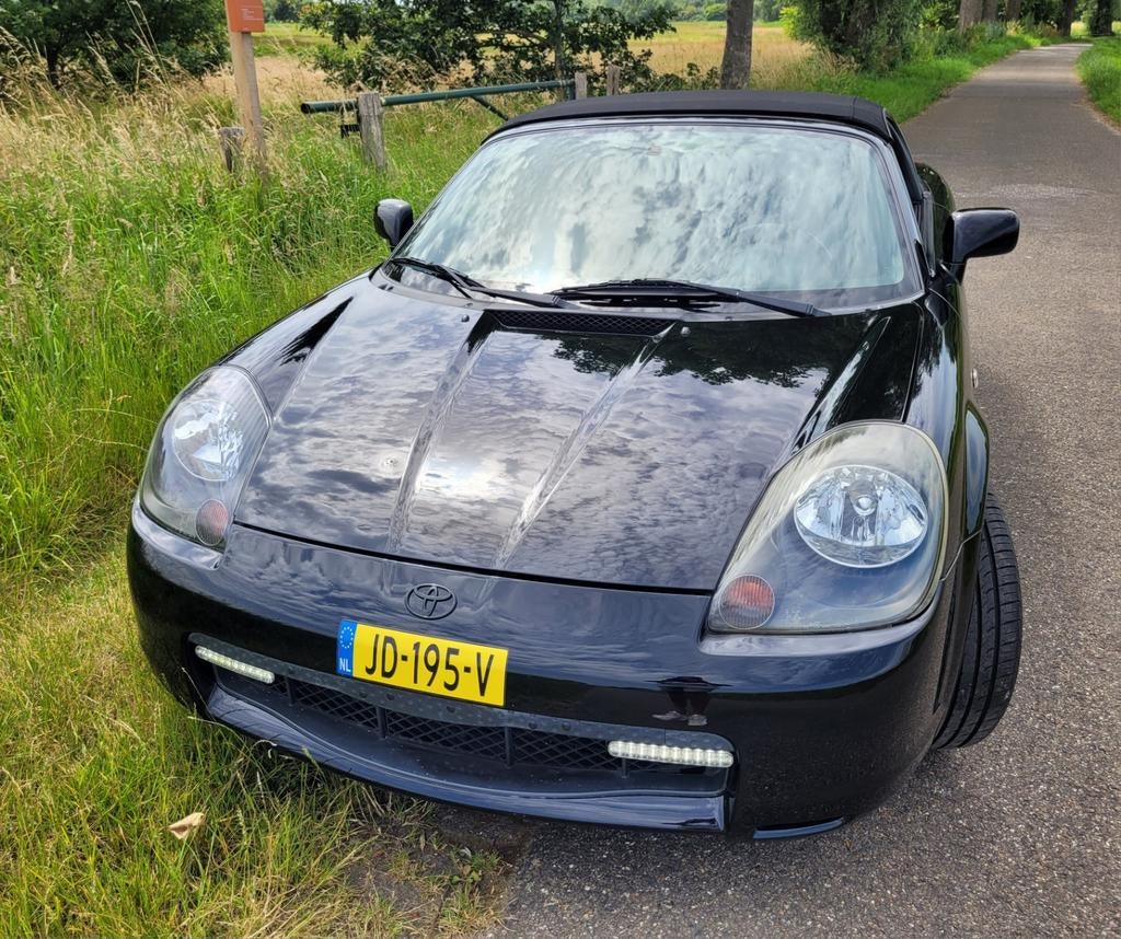 Toyota 2001 Zwart 1.8 16V VVT-i TEAB!, Automaat, 4 cilinders, Cabriolet, Zwart