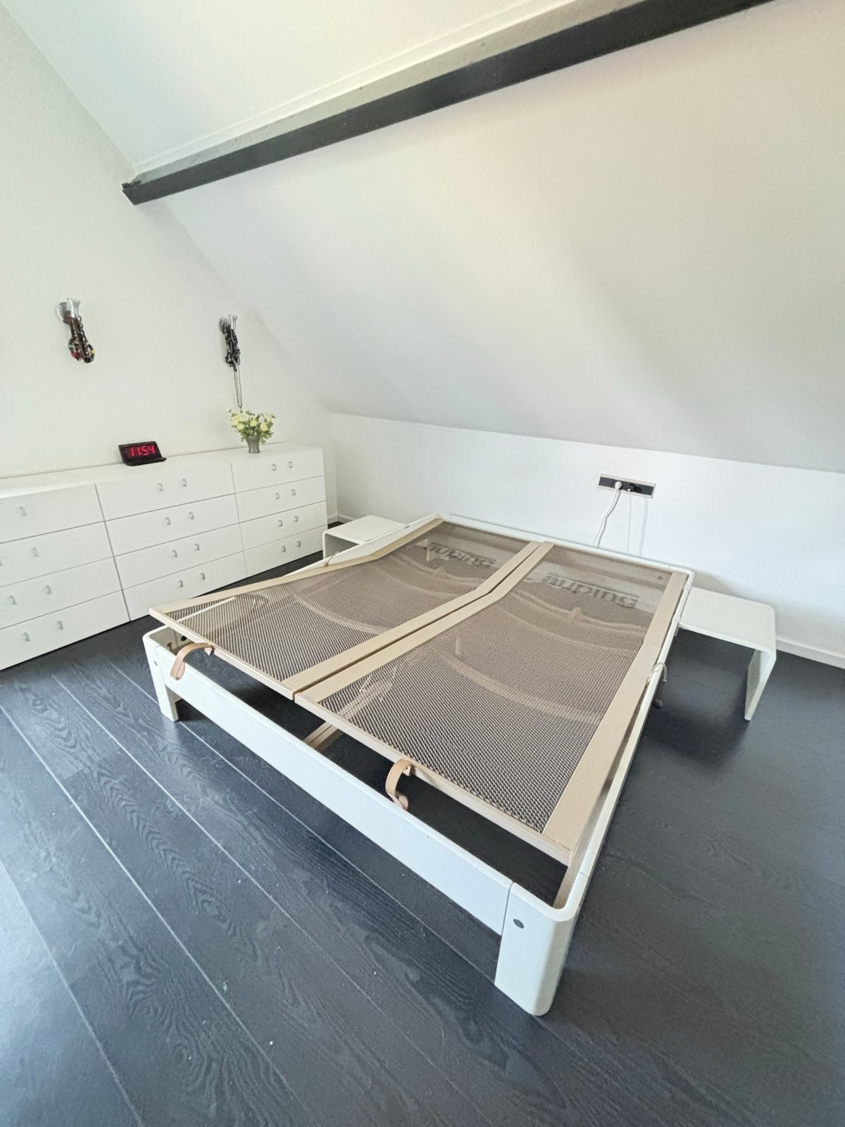 Auping Auronde bed met verstelbare spiraalbodems, Ophalen, Wit, Tweepersoons, Modern, strak