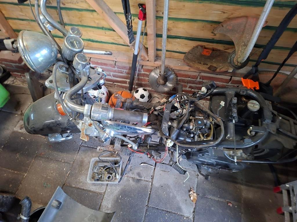 Fosti project scooter met blauw kenteken, Fietsen en Brommers, Scooters | Overige merken, Ophalen, Gebruikt, Benzine