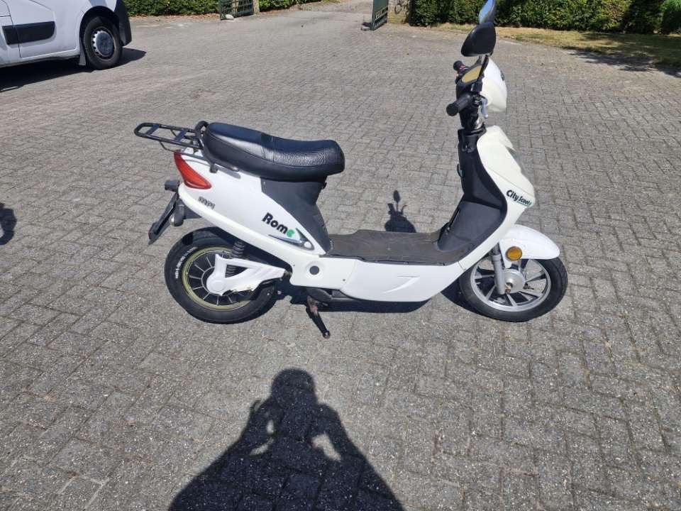 Partij scooters, Ophalen of Verzenden, Zo goed als nieuw, Benzine, Overige merken