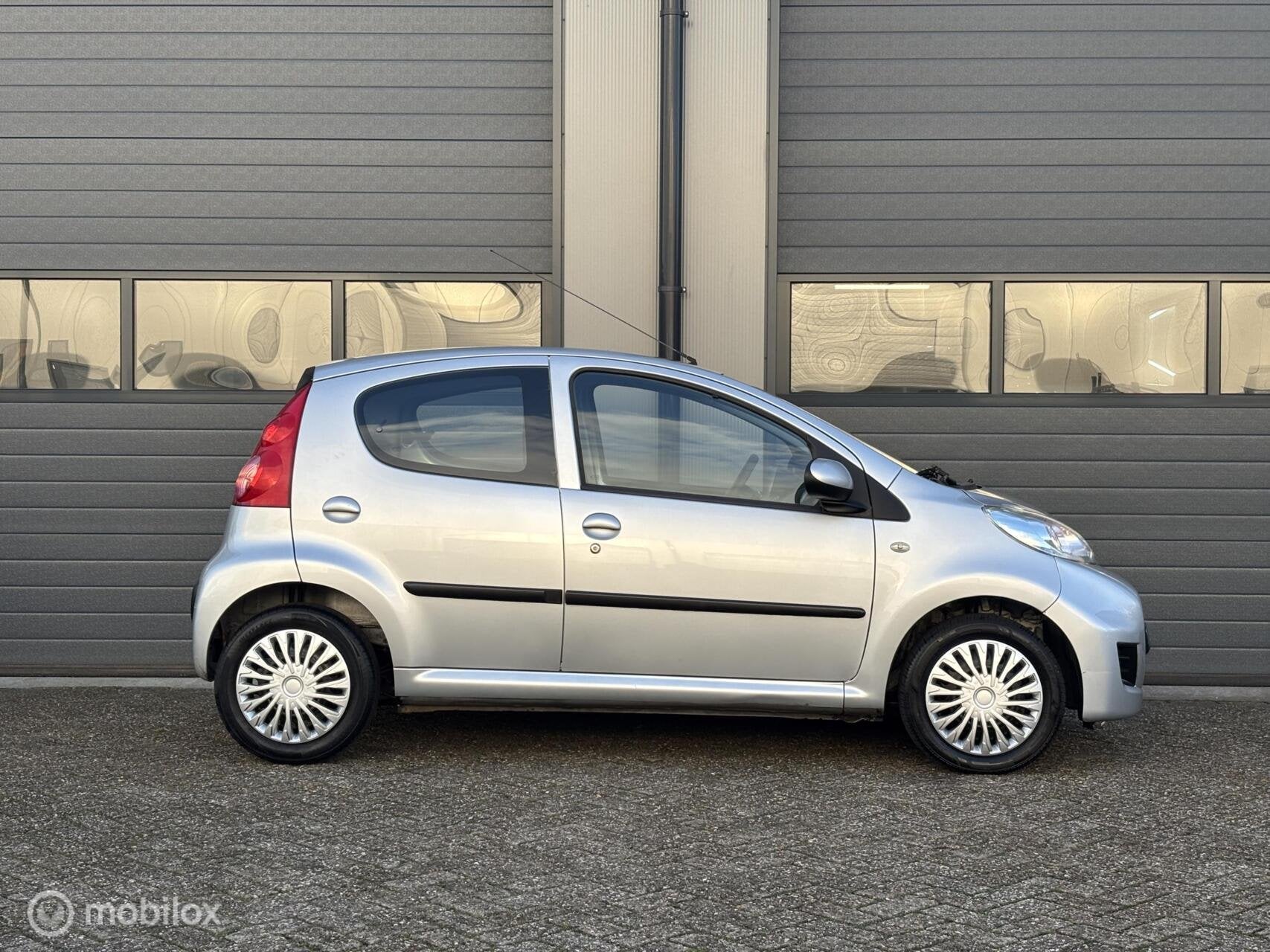 Peugeot 107 1.0-12V XS Uitvoering / 5Drs _ NL Auto, Voorwielaandrijving, 4 stoelen, 68 pk, Bedrijf