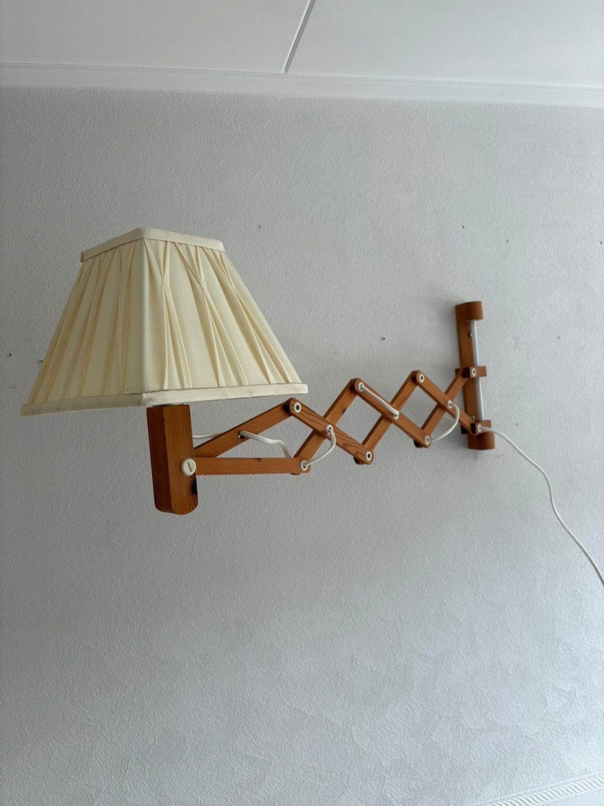 IKEA model V9004 vintage houten schaarlamp jaren '80, Ophalen of Verzenden, Zo goed als nieuw, Kunststof