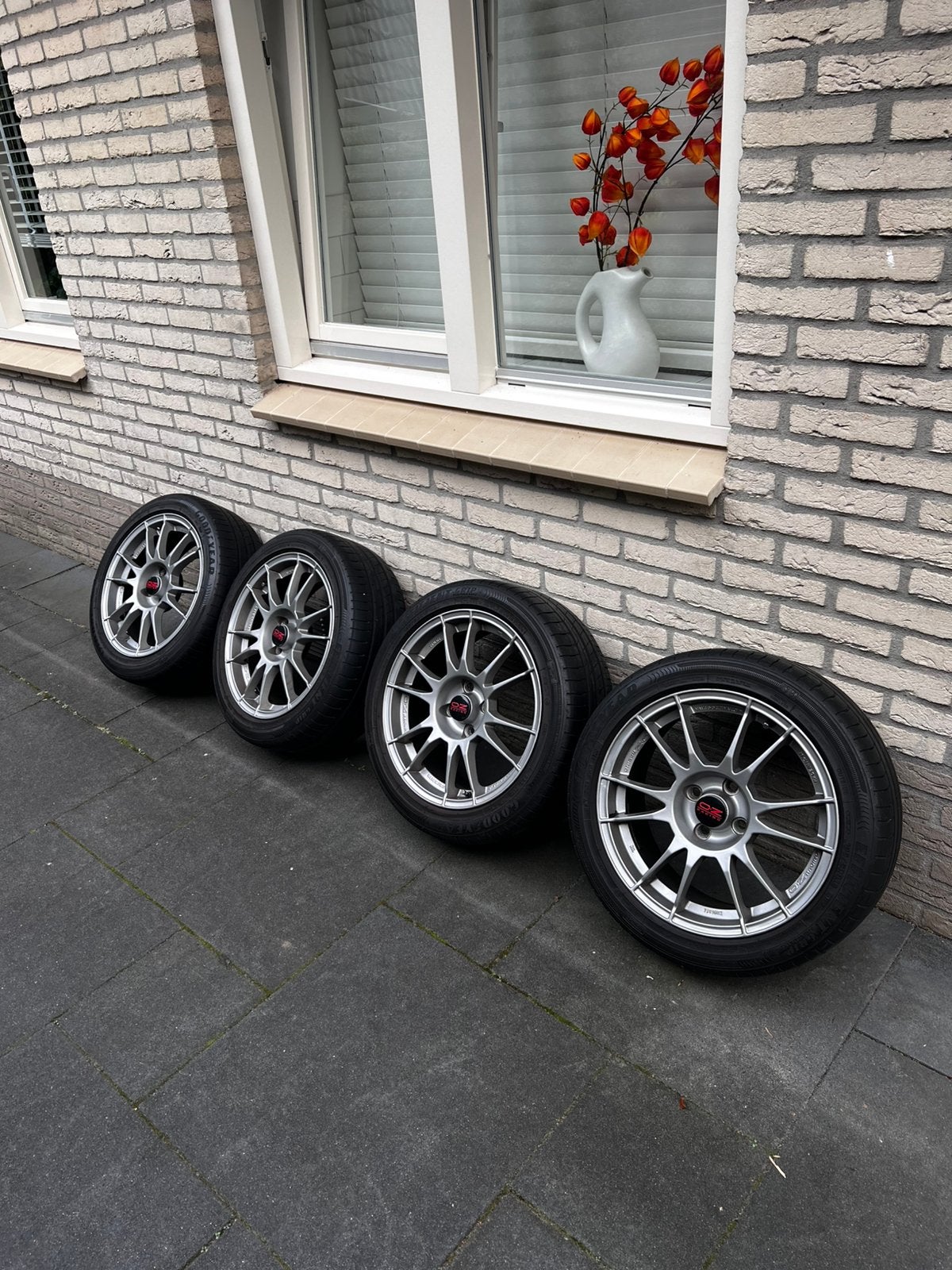 OZ Racing Ultraleggera 16 inch 4x100 + goede Goodyear banden, Ophalen, 16 inch, Band(en), Personenwagen