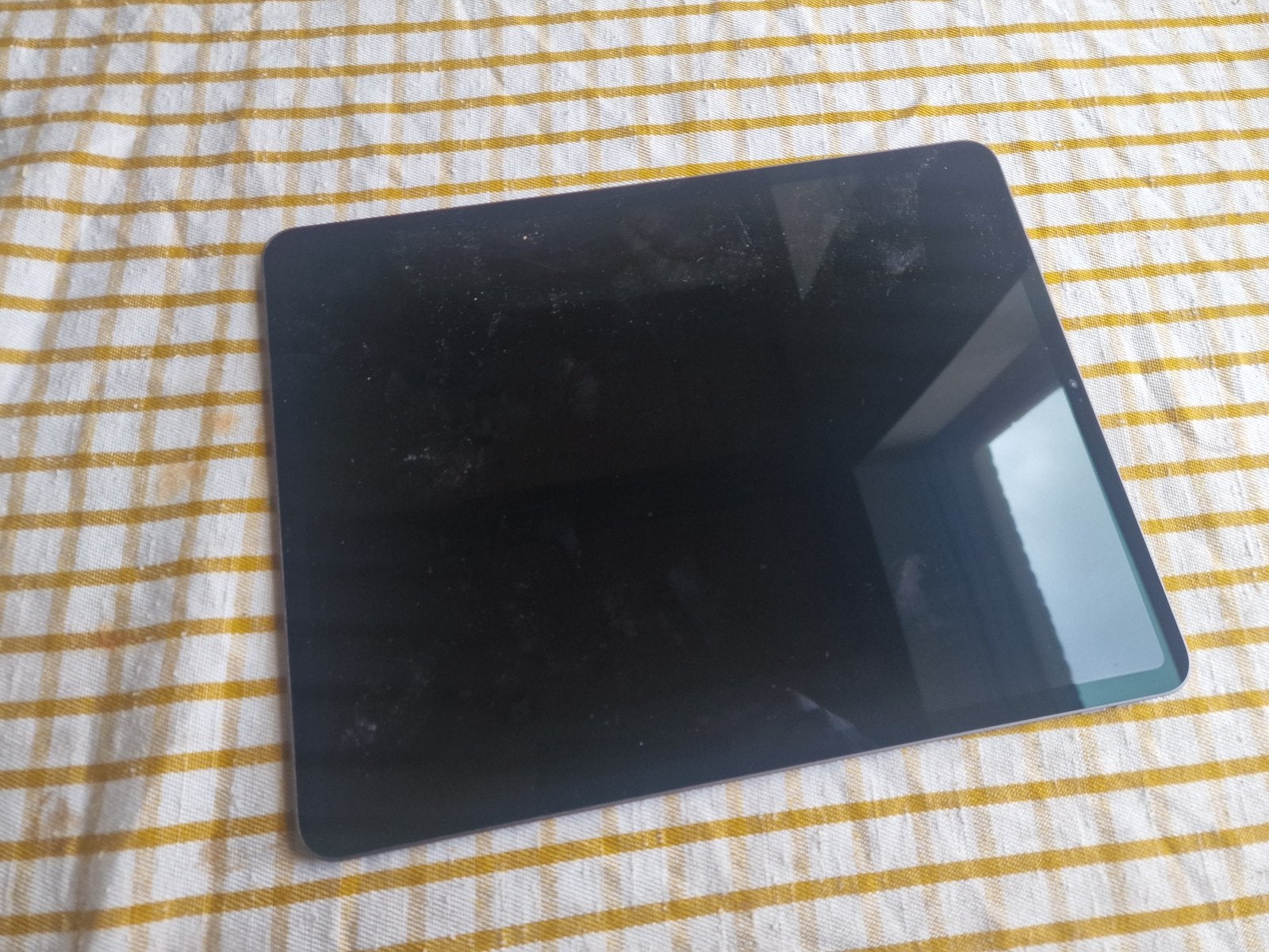 Defect Ipad Pro M1 12,9inch, Computers en Software, Ophalen, 12 inch, Apple iPad Pro, Niet werkend