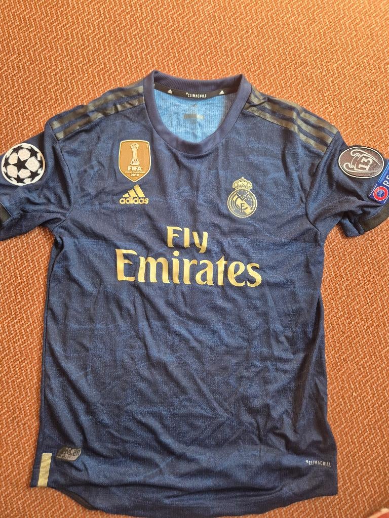 Origineel fanshop shirt Real Madrid Benzema, Verzamelen, Sportartikelen en Voetbal, Ophalen of Verzenden, Nieuw, Buitenlandse clubs