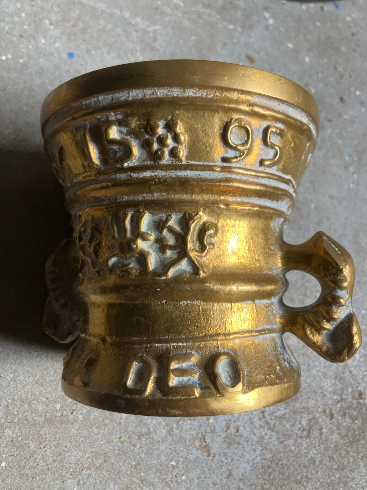 Antieke Bronzen Vijzel met Jaartal 1595, Antiek en Kunst, Ophalen of Verzenden, Brons