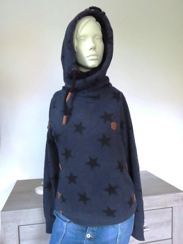 NAKETANO Heerlijke Donkerblauwe Hoody Trui met Sterren M 38, Maat 38/40 (M), Blauw, Ophalen of Verzenden, Zo goed als nieuw