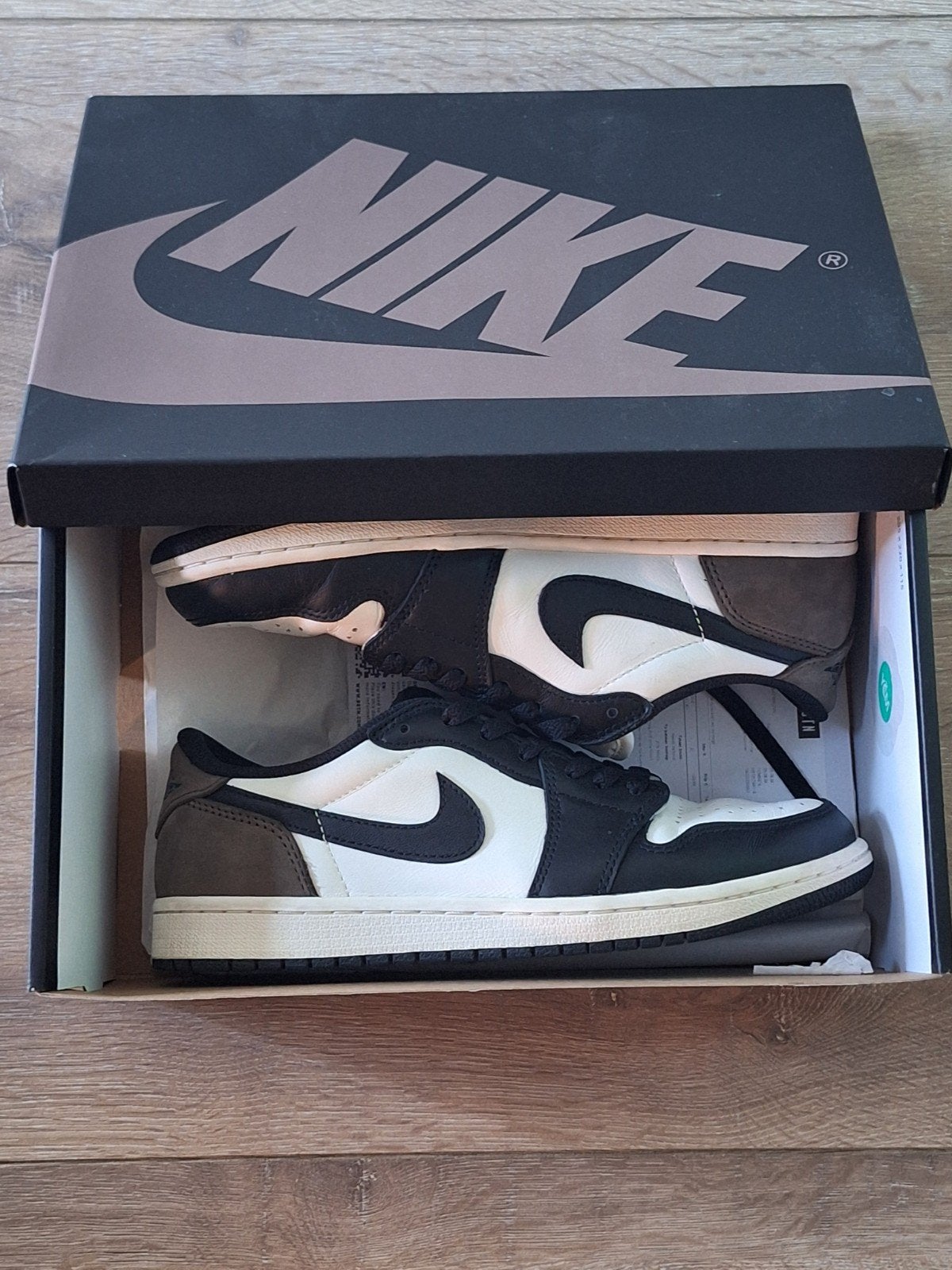 Originele Nike Air Jordan 1 Low "Mocha" in maat 41, Kleding | Heren, Bruin, Ophalen of Verzenden, Nike Air Jordan, Sneakers of Gympen