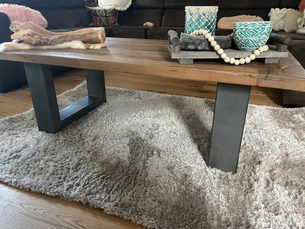 Industriële Robuuste eiken salontafel 140x70cm, Huis en Inrichting, Tafels | Salontafels, Overige houtsoorten, 100 tot 150 cm