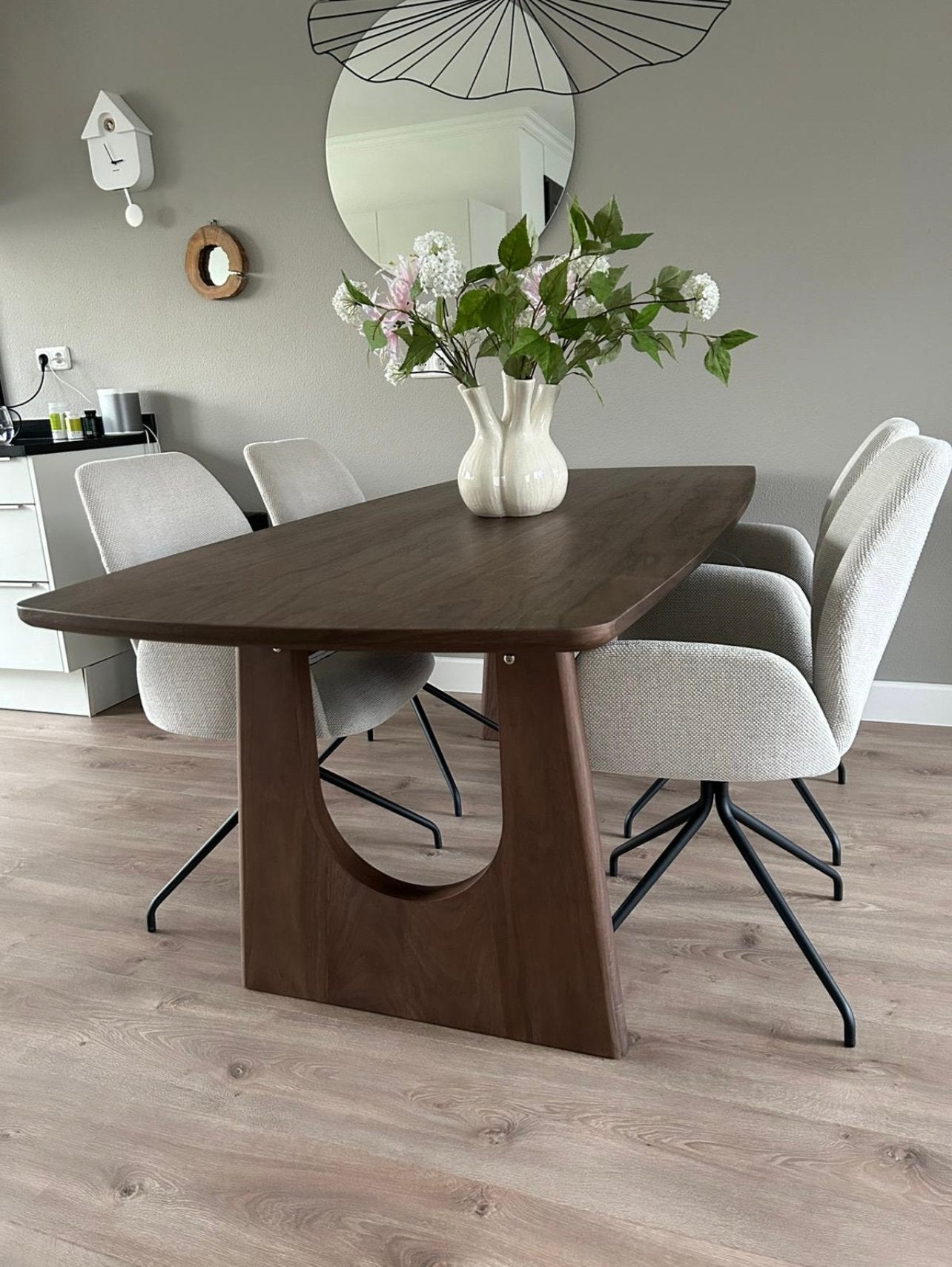 Eettafel ovaal walnoot 200x90, Ophalen, 200 cm of meer, 50 tot 100 cm, Zo goed als nieuw