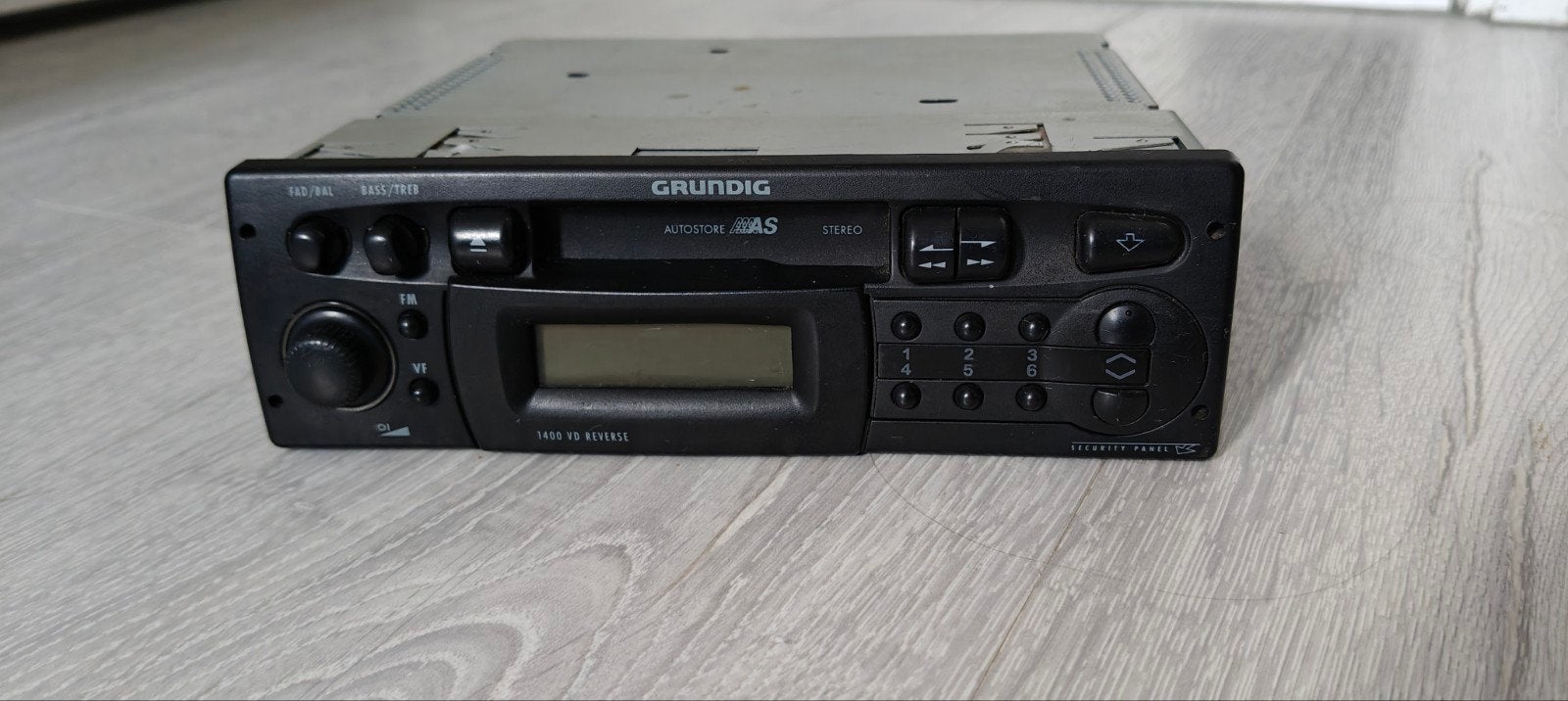 Grundig 1400 VD autoradio, Auto diversen, Autoradio's, Ophalen