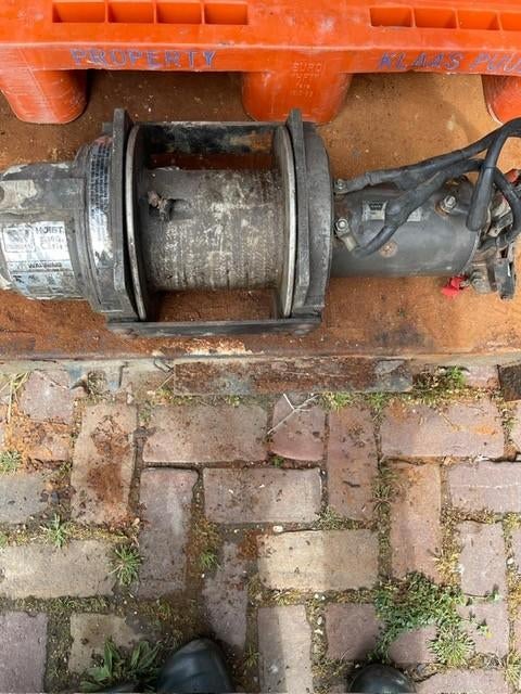 Zware Warn lier 24v, Ophalen