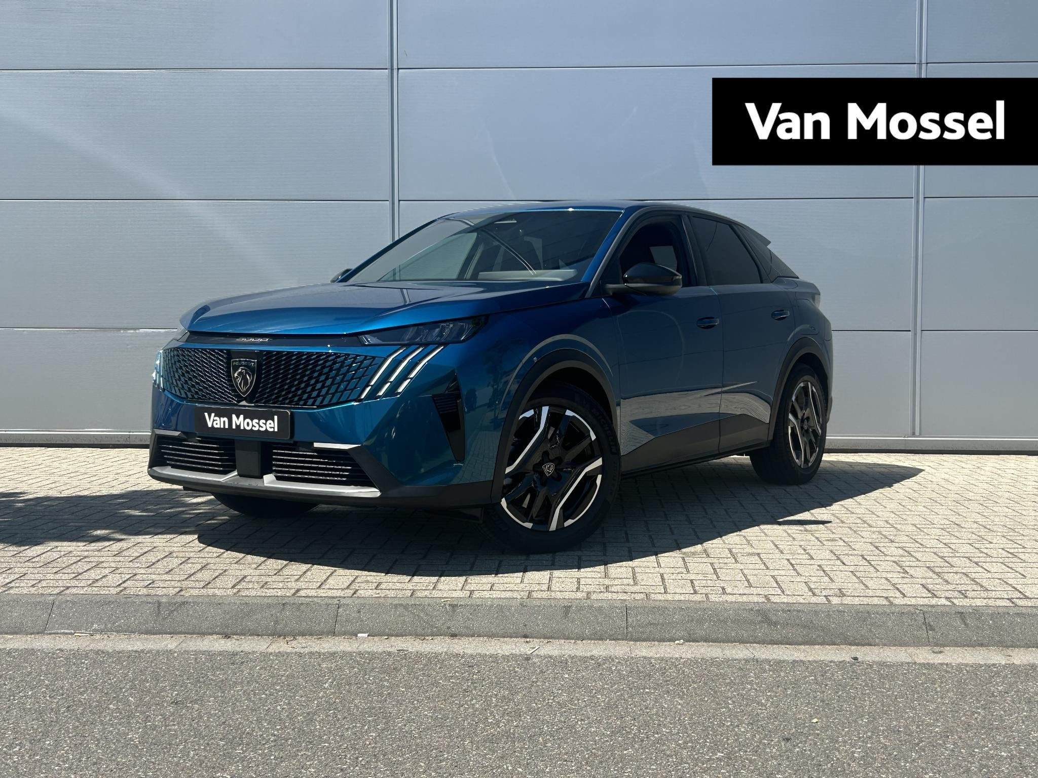 Peugeot e-3008 Allure Avantage 210 73 kWh | Panoramic Naviga, Auto's, 1250 kg, 213 pk, Blauw, Leder en Stof