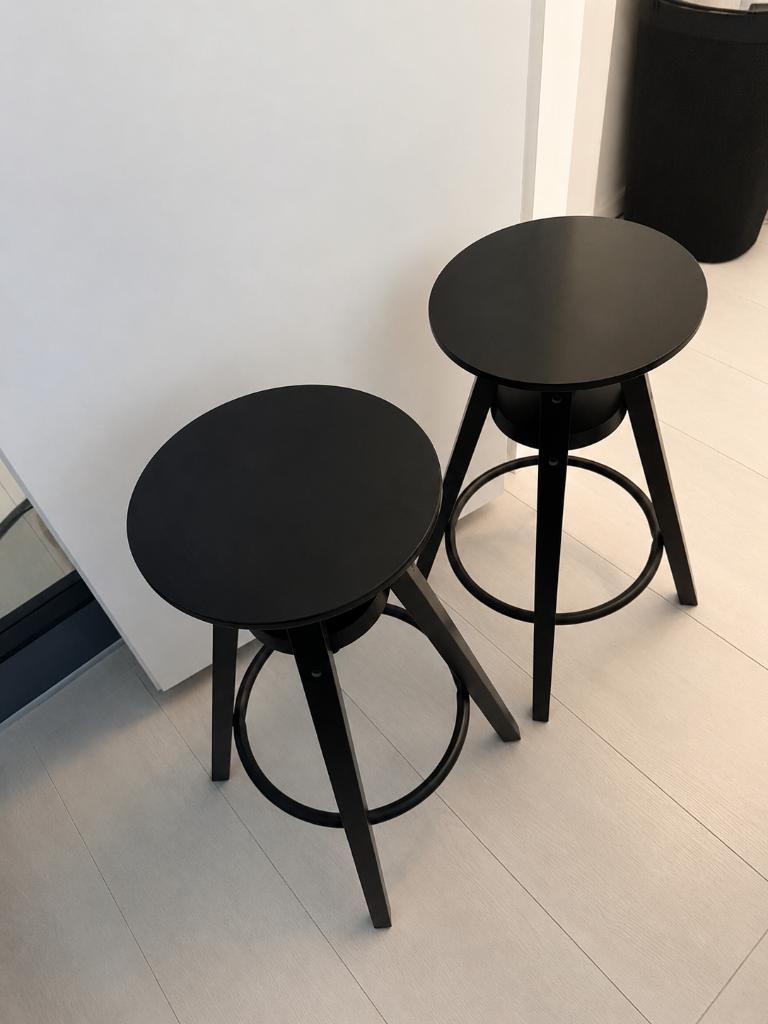 IKEA bar krukken in hoogte verstelbaar zo goed als nieuw, Huis en Inrichting, Barkrukken, Ophalen, 60 tot 90 cm, Zo goed als nieuw