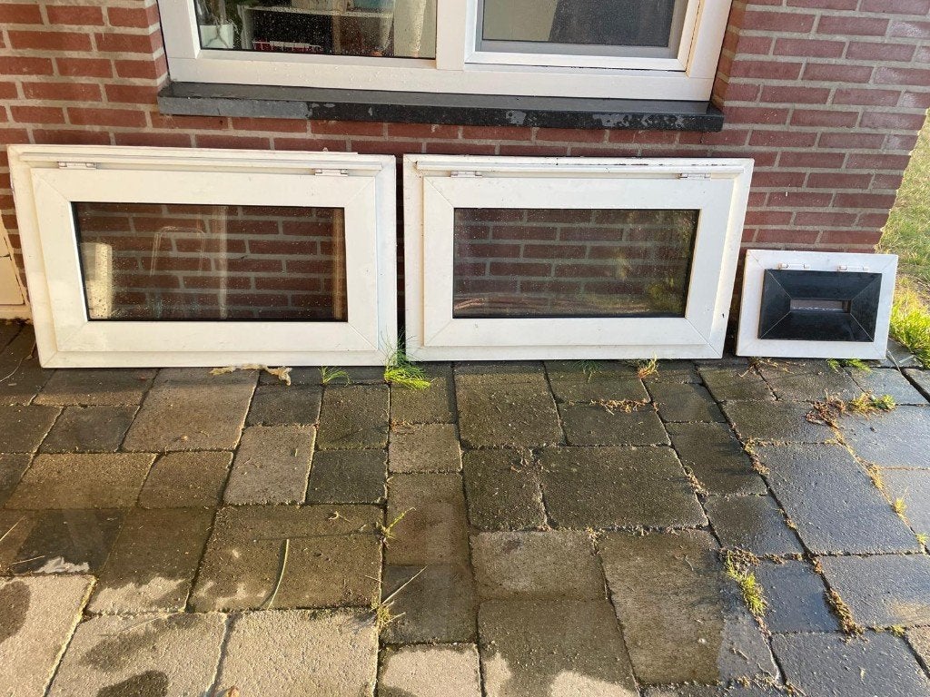 Kunststof kozijnen, Doe-het-zelf en Verbouw, Kozijnen en Schuifpuien, Kunststof, Gebruikt, Raamkozijn, Minder dan 75 cm