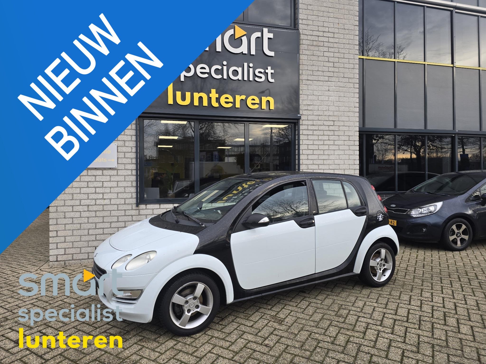 smart forfour 1.1 blackbasic schuifdak, airco., Auto's, Voorwielaandrijving, Stof, Zwart, Origineel Nederlands