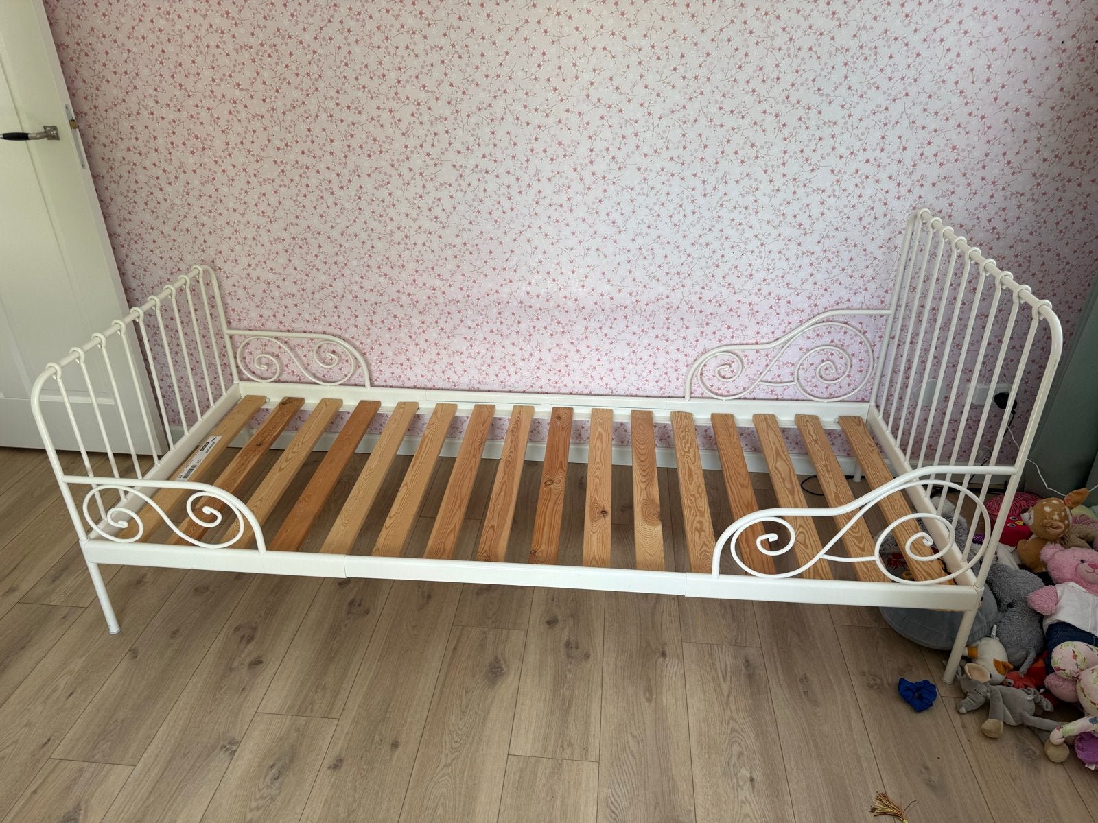 IKEA Minnen meegroeibed wit met lattenbodem, Kinderen en Baby's, Ophalen, 85 tot 100 cm, Zo goed als nieuw, Lattenbodem
