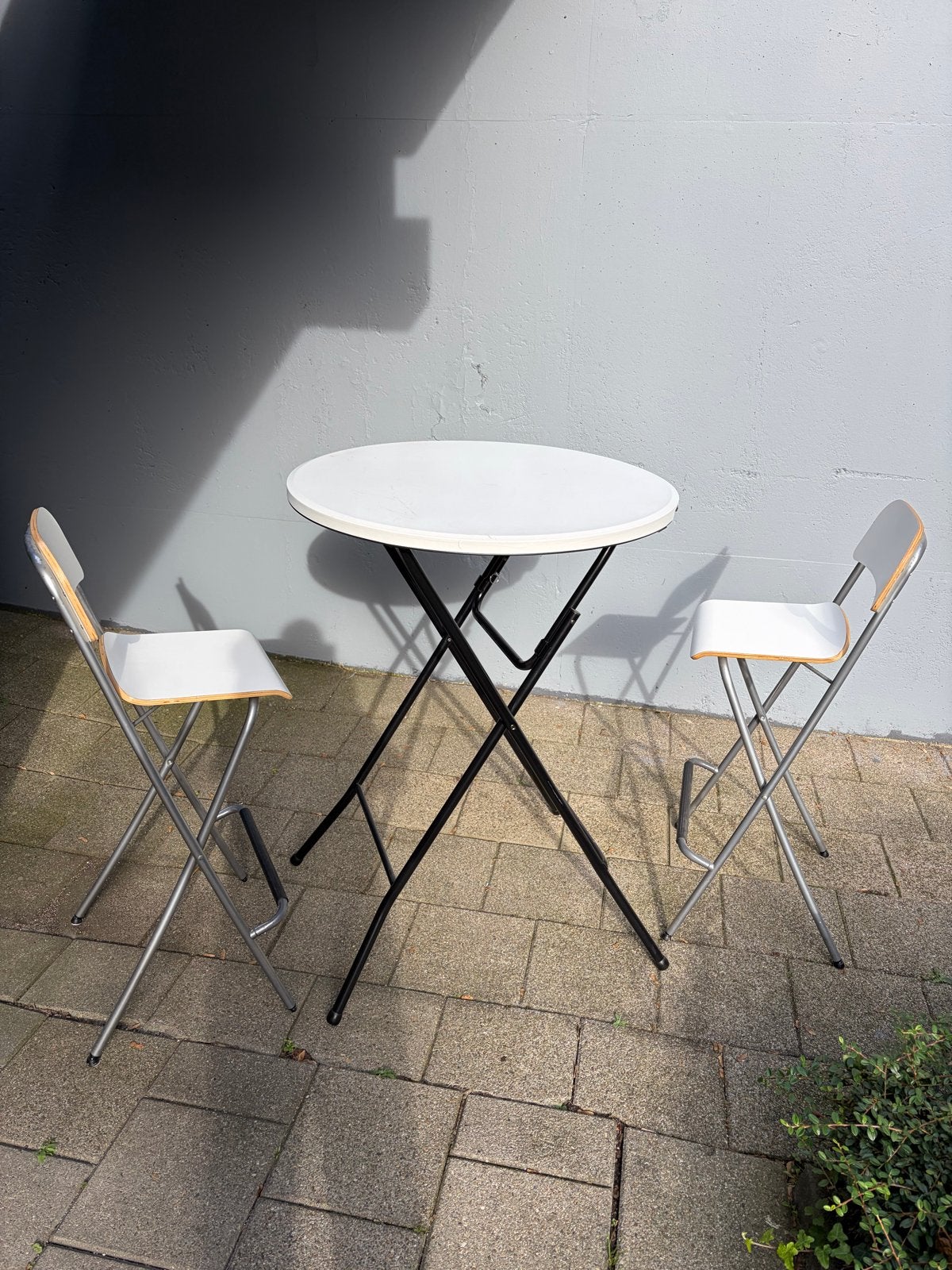 Bistrotafel met 2 barkrukken - inklapbaar, Ophalen, Zo goed als nieuw, Rond, Metaal