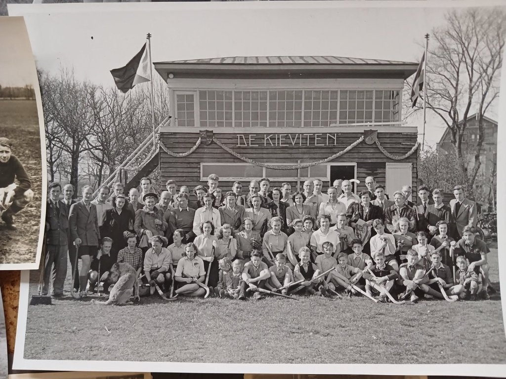 Partij foto's 1939 - 1950 Hockey Wassenaar Kieviten, Gebruikt, Verzenden, Foto, 1940 tot 1960