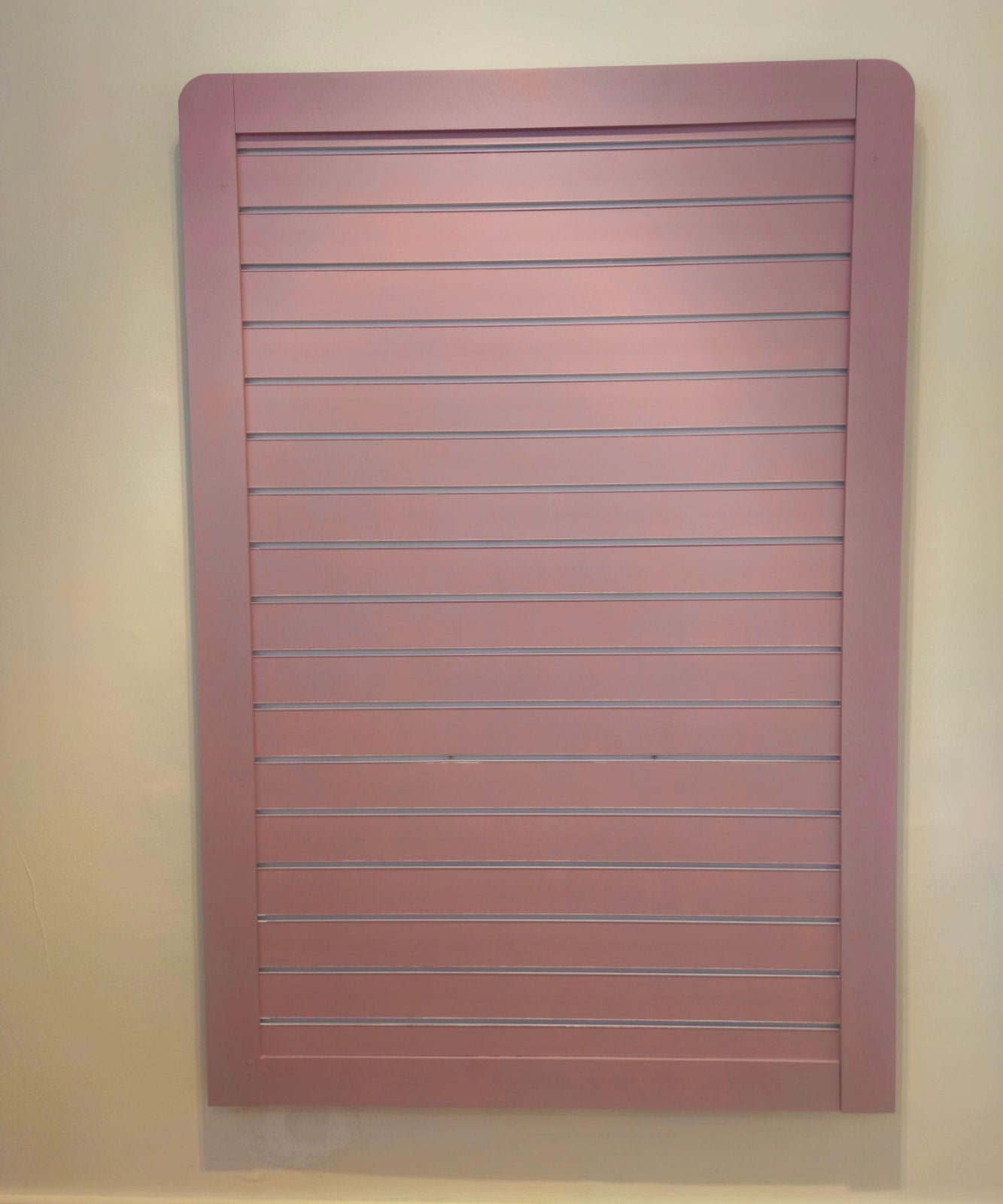 Slatwall paneel voor winkelpresentatie, Ophalen
